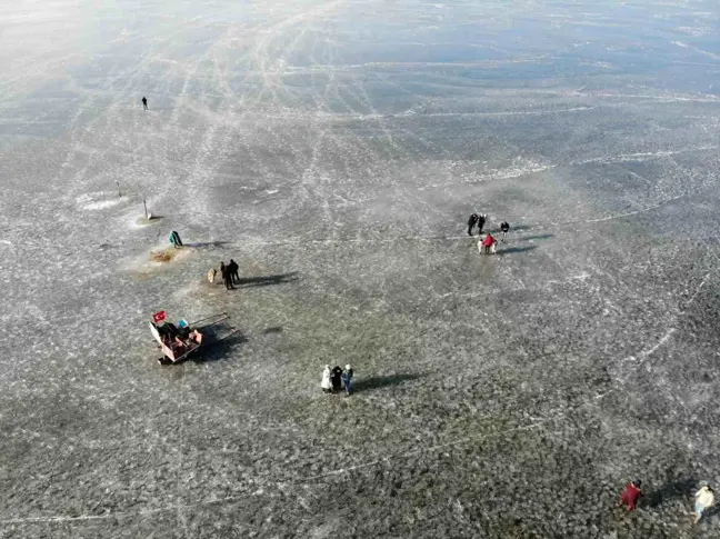 Kars Çıldır Gölü'nde Atlı Kızak Seferleri Başladı