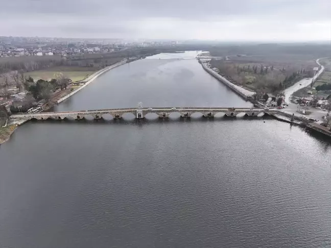 Edirne'de Sağanak Yağışlar Nehirlerin Debisini Yükseltti