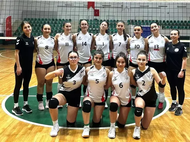 Körfez Gençlerbirliği SK Yıldız Kız Voleybol Takımı İkinci Galibiyetini Aldı