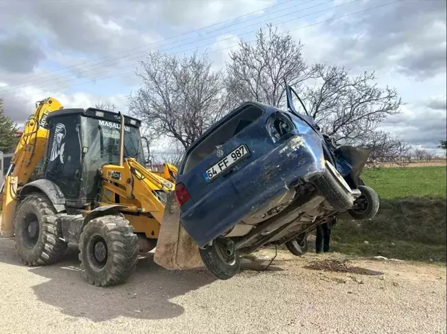 Uşak'ta Takla Atan Otomobilde 5 Yaralı