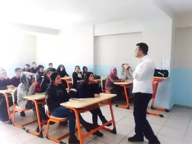 Kavram'dan Başarılı Öğrencilere 'Güçlü Hafıza ve Hızlı Okuma' Kursu