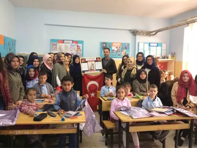 Üniversite Öğrencilerinden
