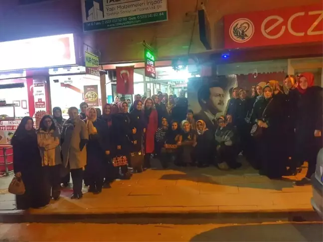Bozüyüklü Ak Kadınlar ve Ak Gençler 