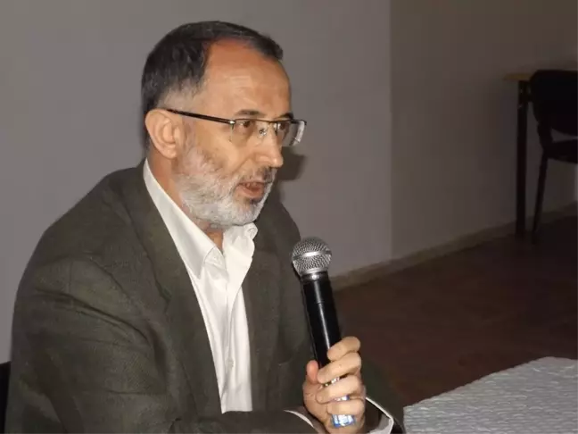 İslami Mücadelede Yöntem Sorunu' Konulu Konferans Düzenlendi