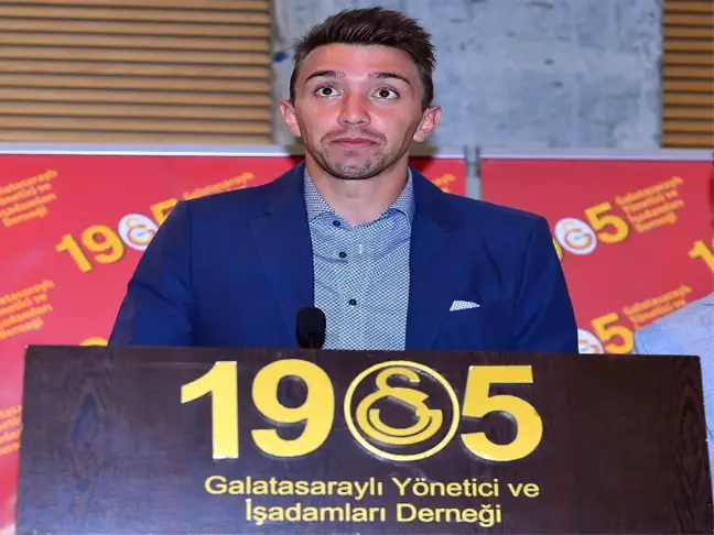 Muslera Galatasaray'da Yılın Sporcusu Seçildi