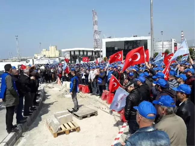 Tüpraş'ta İşçiler Eylemlerini Sürdürdü