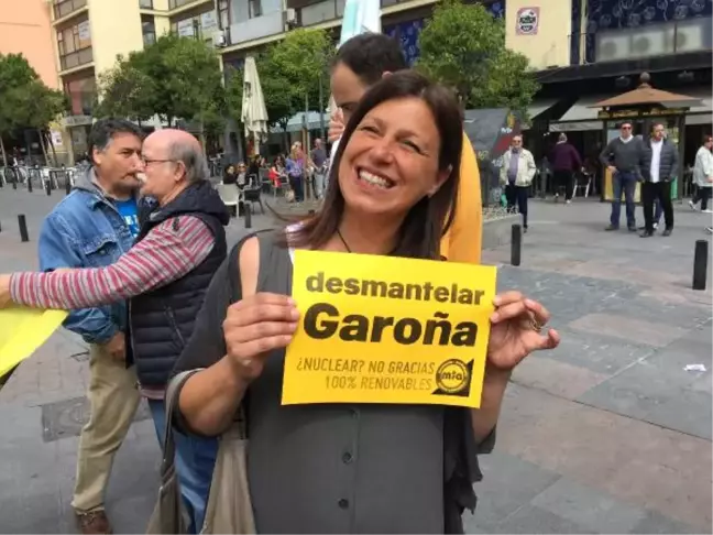 Görüntülerle) Çernobil'in Yıldönümünde Nükleere Şarkılı Protesto