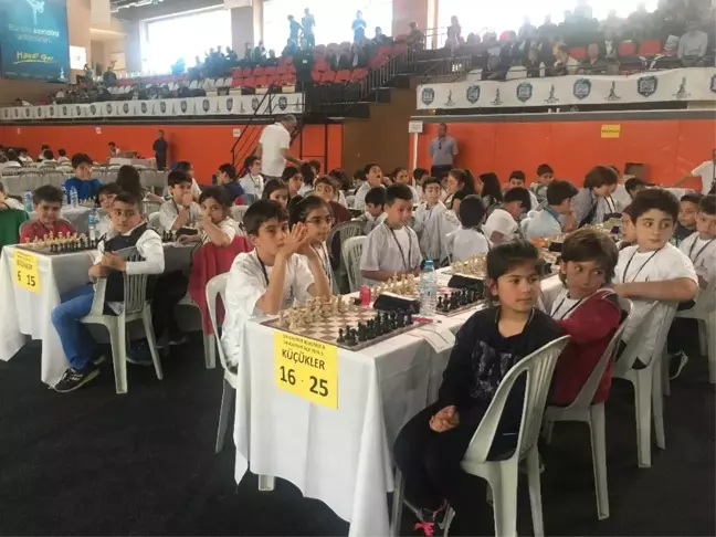 9'uncu Geleneksel Sancaktepe Gelişimin Merkezi Satranç Turnuvası Başladı