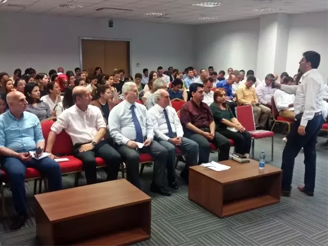 İstatistikçilere 'İletişim' Eğitimi