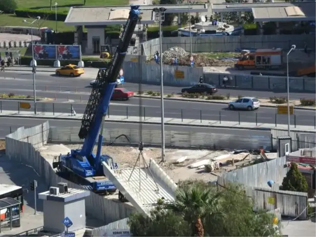 Aksu'da Üst Geçit Yapım Çalışmaları