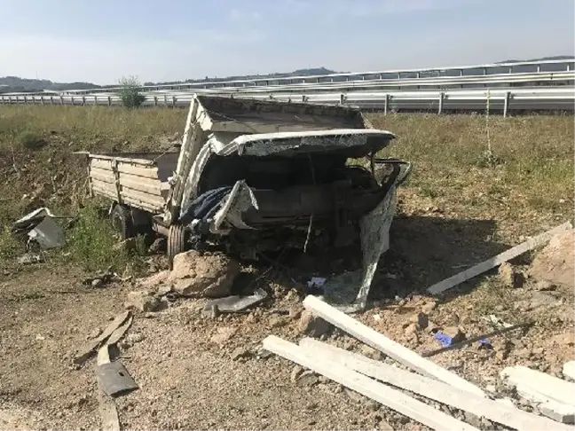 İznik'te Suriyeli İşçileri Taşıyan Kamyonet Devrildi: 6 Yaralı