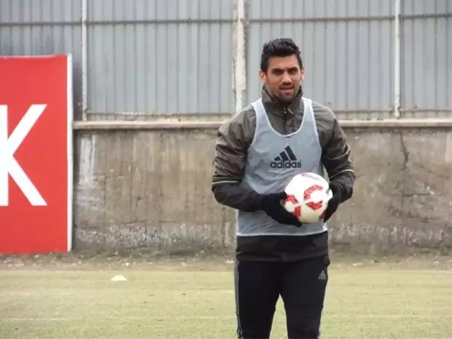 Murat Kalkan 1 Yıl Daha Elazığspor'da