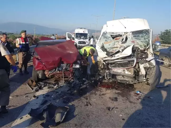 Torbalı'da Kaza: 2 Ölü, 10 Yaralı