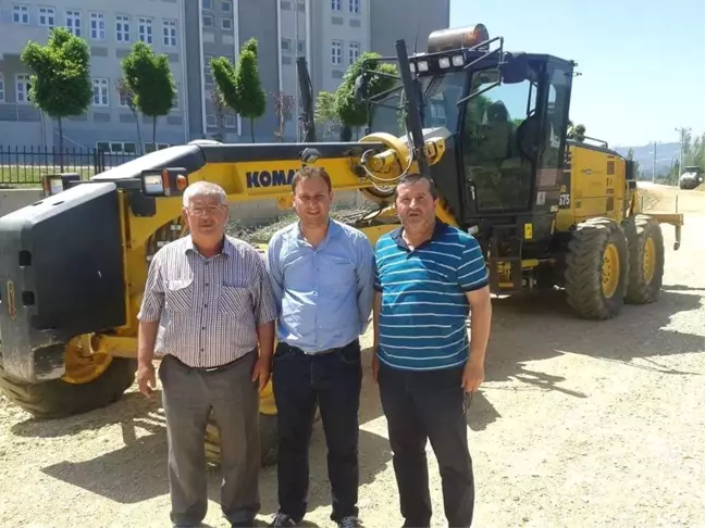 Şaphane'de Yol Yapım Çalışmaları Başladı