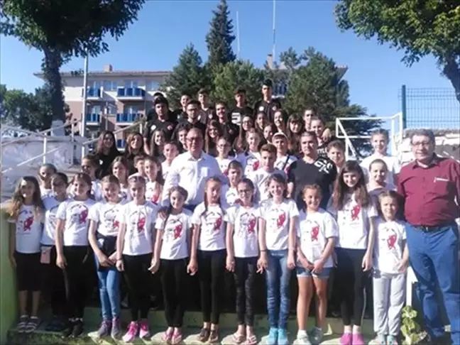 Havsa Halk Oyunları Ekibi Macaristan'a Gidecek
