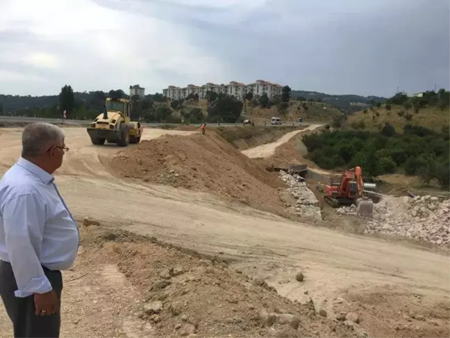 Şaphane'de Yürüyüş Yolu ve Kavşak Çalışmaları