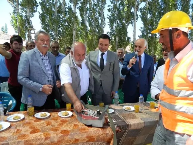 15 Temmuz Şehidi Adına Yapılacak Caminin Temeli Atıldı