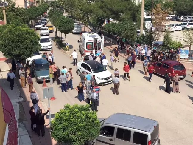 Otomobilin Çarptığı Yaşlı Adam Ağır Yaralandı