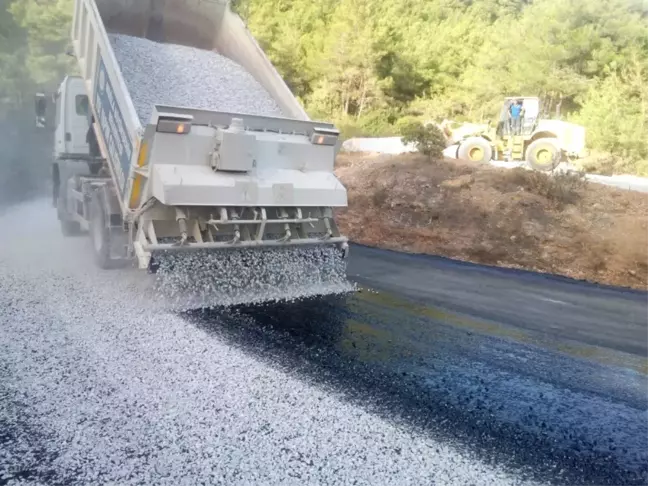 Menteşe'de Asfalt Çalışmaları Devam Ediyor