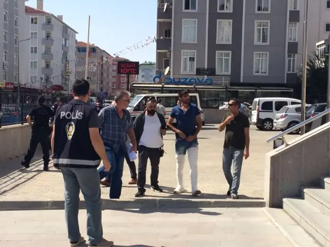 Cinayet Şüphelisi Adliyeye İki Bacağı Alçıda Getirildi