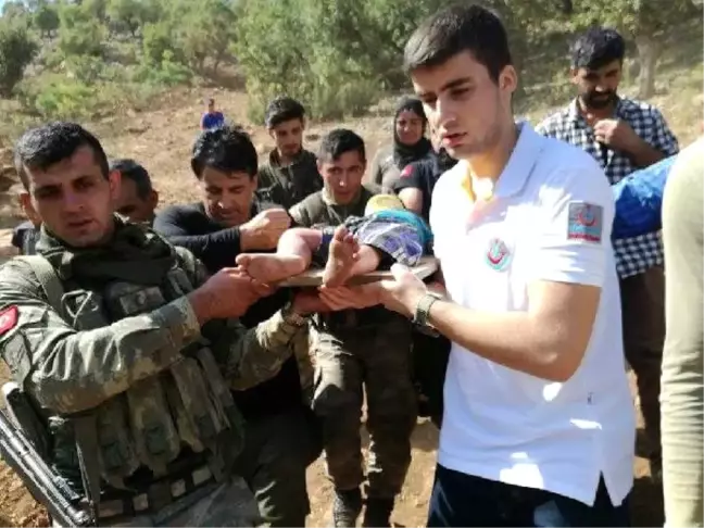 Kayıp 2 Yaşındaki Çocuk, 71 Saat Sonra Kayalıklarda Uyurken Bulundu