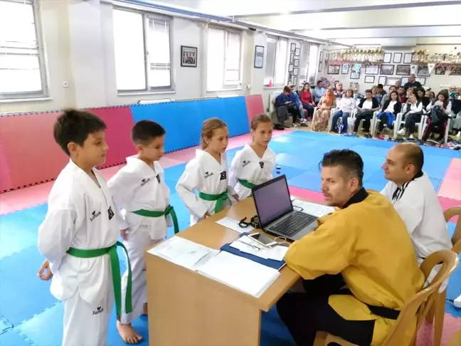 Balıkesir'de Tekvando Kuşak Sınavı Yapıldı