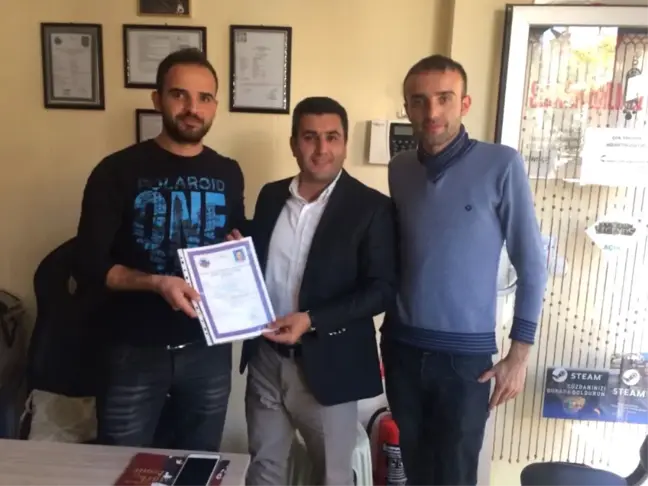 Başkan Uğurlu'dan Yeni İş Yerlerine Ruhsat Teslimi