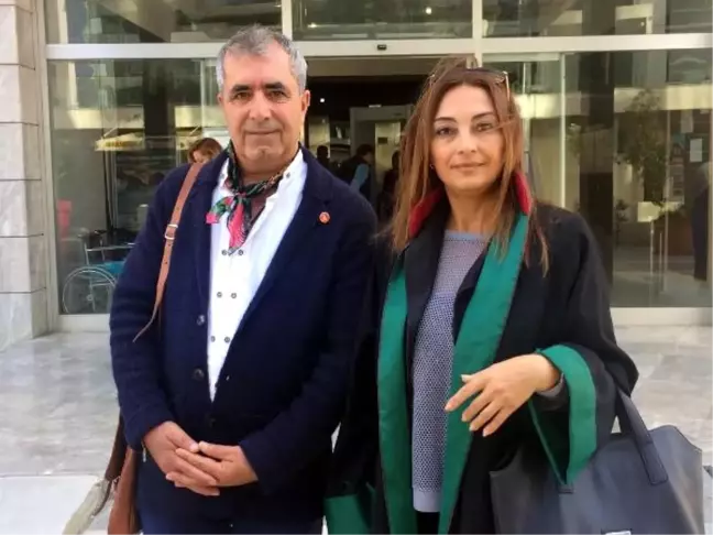 Kaybolan 'Çakal Carlos Büstü' İçin Dava Açtı