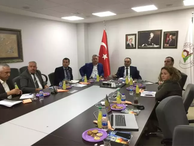 Başkan Dursun Ay, Projelerin Durumu Görüştü