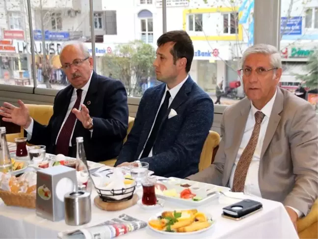 Belediye Başkanları Basın Mensuplarıyla Kahvaltıda Buluştu