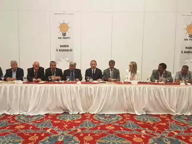 AK Parti İl Başkanı Dündar Muhtarlarla Bir Araya Geldi