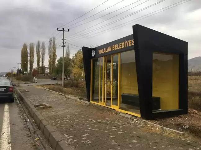 Yolalan Beldesine Kapalı Tip Bekleme Durakları