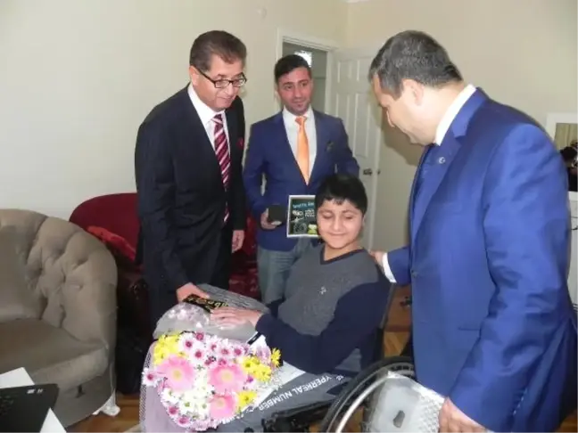 Evde Tedavi Gören Öğrenciler İçin 'Sınıfta Ben de Varım' Projesi