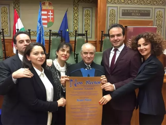 Macaristan Pecs Üniversitesi'nden İsmet Güral'a Fahri Doktora
