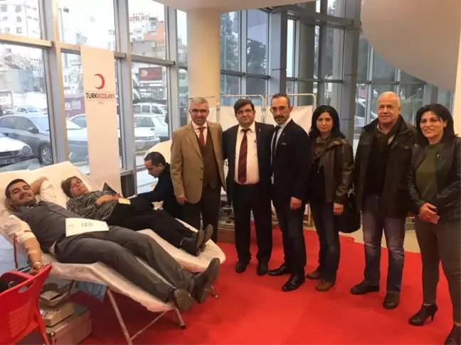 Pir Sultan Abdal Kültür Derneği Kızılay'a Kan ve Kök Hücre Bağışladı
