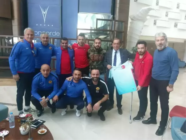 Şampiyonlar Eskişehirspor'u Ziyaret Etti