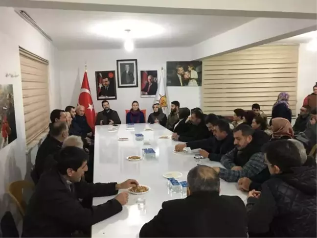 Lapseki AK Parti İlçe Teşkilatı Çardak Belde Yönetimini Ziyaret Etti