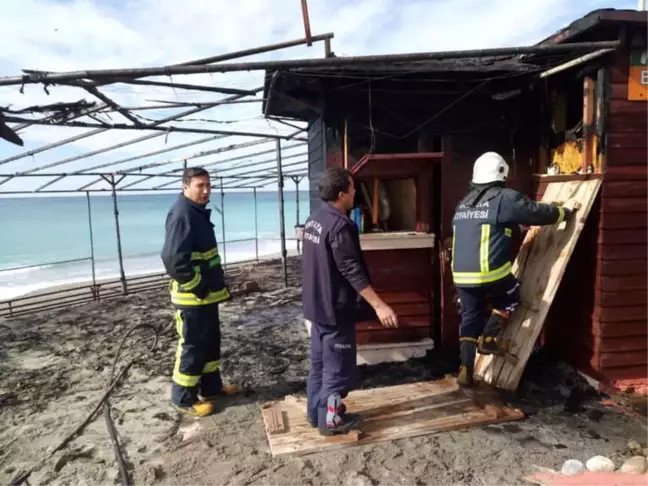 Alanya'da Büfe Yangını Korkuttu