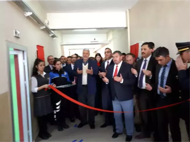 Tuzluca'da Z Kütüphanesine 15 Temmuz Şehidi Başkomser Bülent Yurtseven'in Adı Verildi