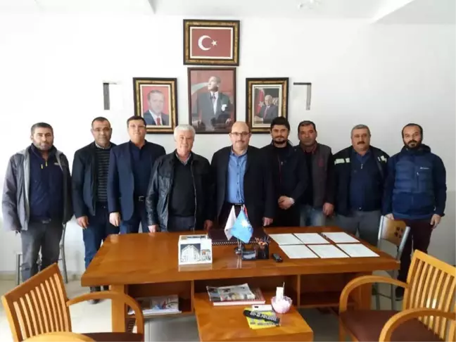 Foça'da AK Parti'ye Katılımlar Devam Ediyor