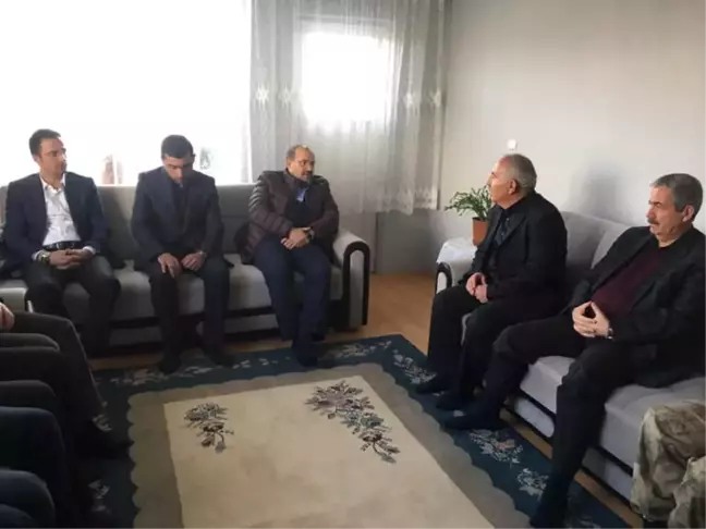 Bitlis Valisi Ustaoğlu Şehit Ailelerini Ziyaret Etti