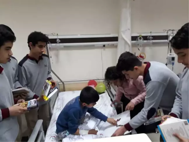 İmam Hatipliler İyilikte Yarışıyor