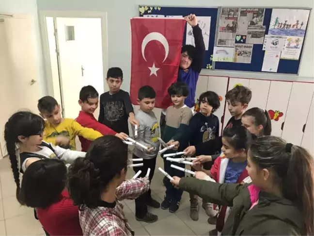 Öğrencilerden Mehmetçik'e Duygusal Mektup