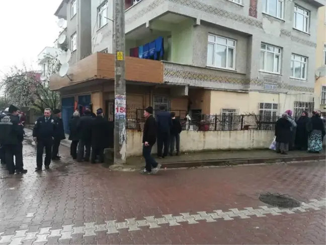 Kocaeli'de Kömür Sobasından Çıkan Yangın Paniğe Neden Oldu