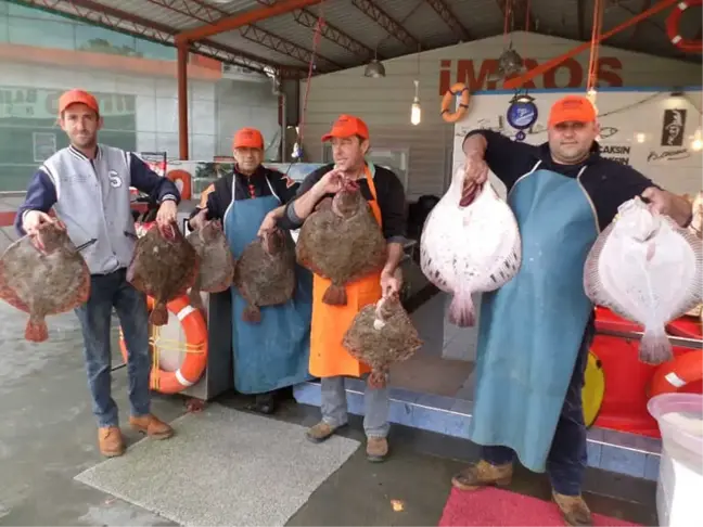 Mudanya'da Tezgahlar Kalkanla Doldu