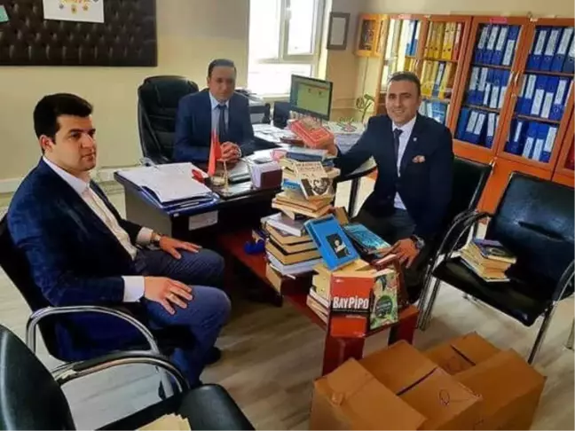 Kütüphane'ye Kitap Bağışı