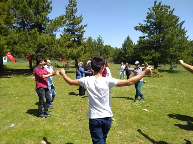 Beyşehir'de Yurtta Kalan Öğrencilere Doğa Gezisi