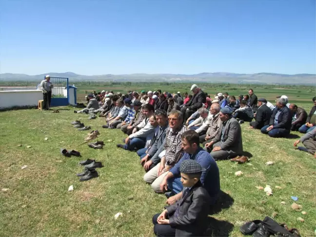 Sandıklı'da Çiftçilerden Yağmur Duası