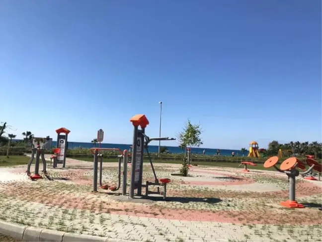 Manavgat-Çolaklı Sahilinde Oyun Parkı ve Spor Aletleri Yenilendi