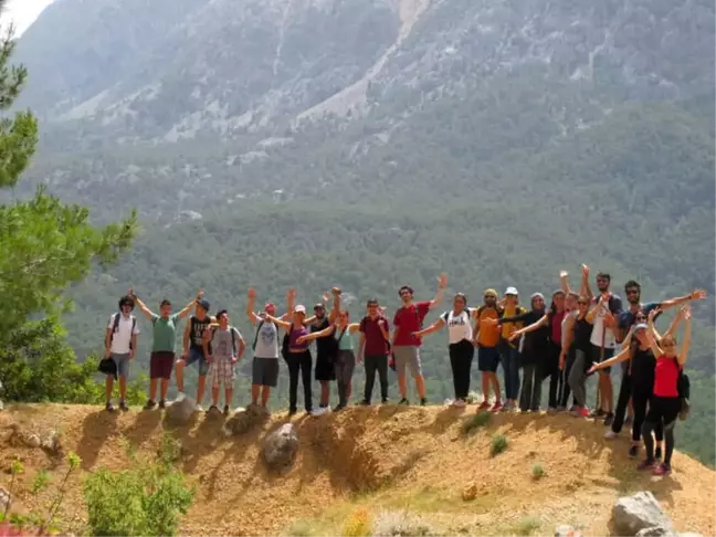 Doğaseverler Acısu'ya Yürüdü
